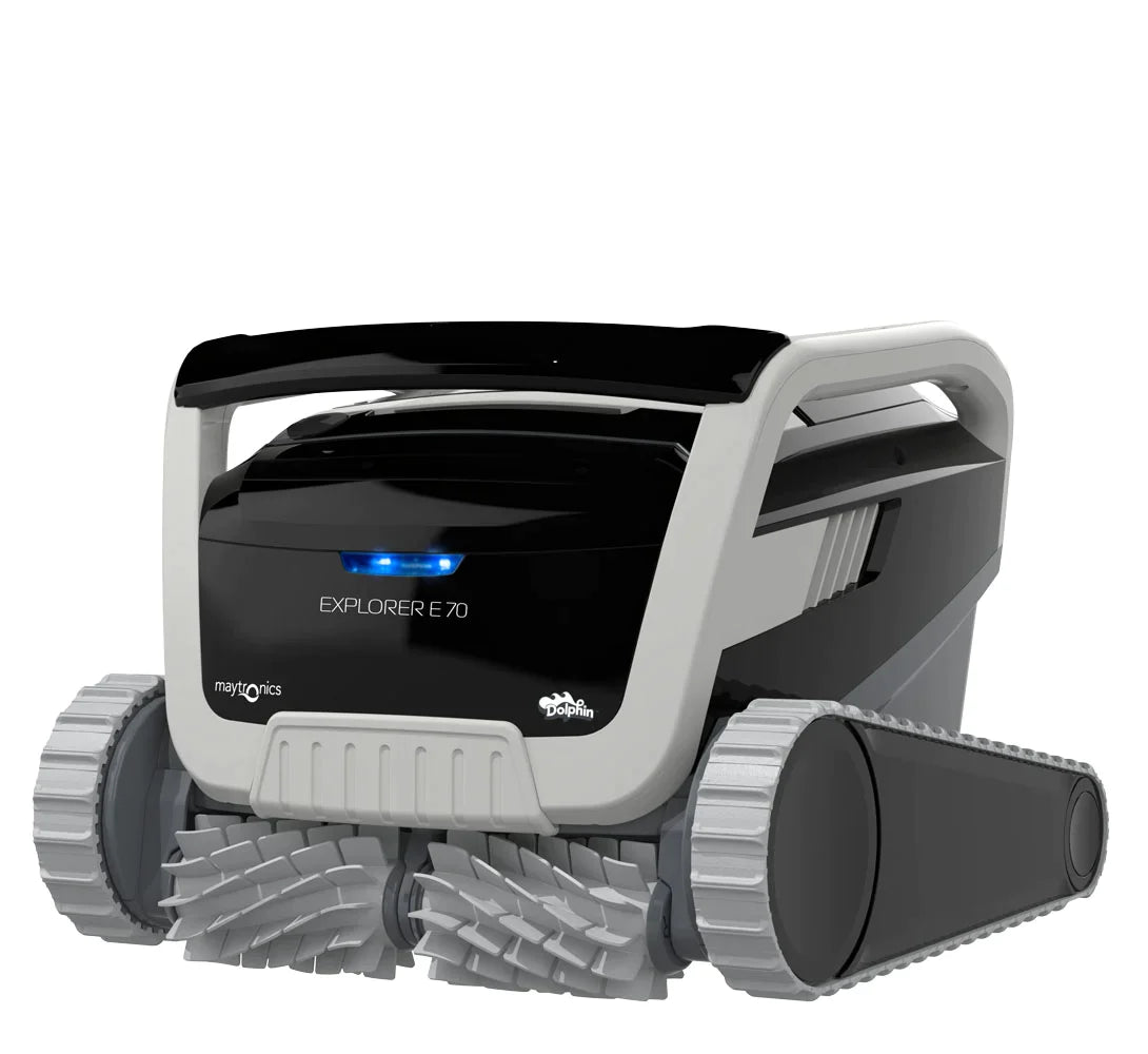Dolphin Explorer E70 WiFi with Universal Caddy